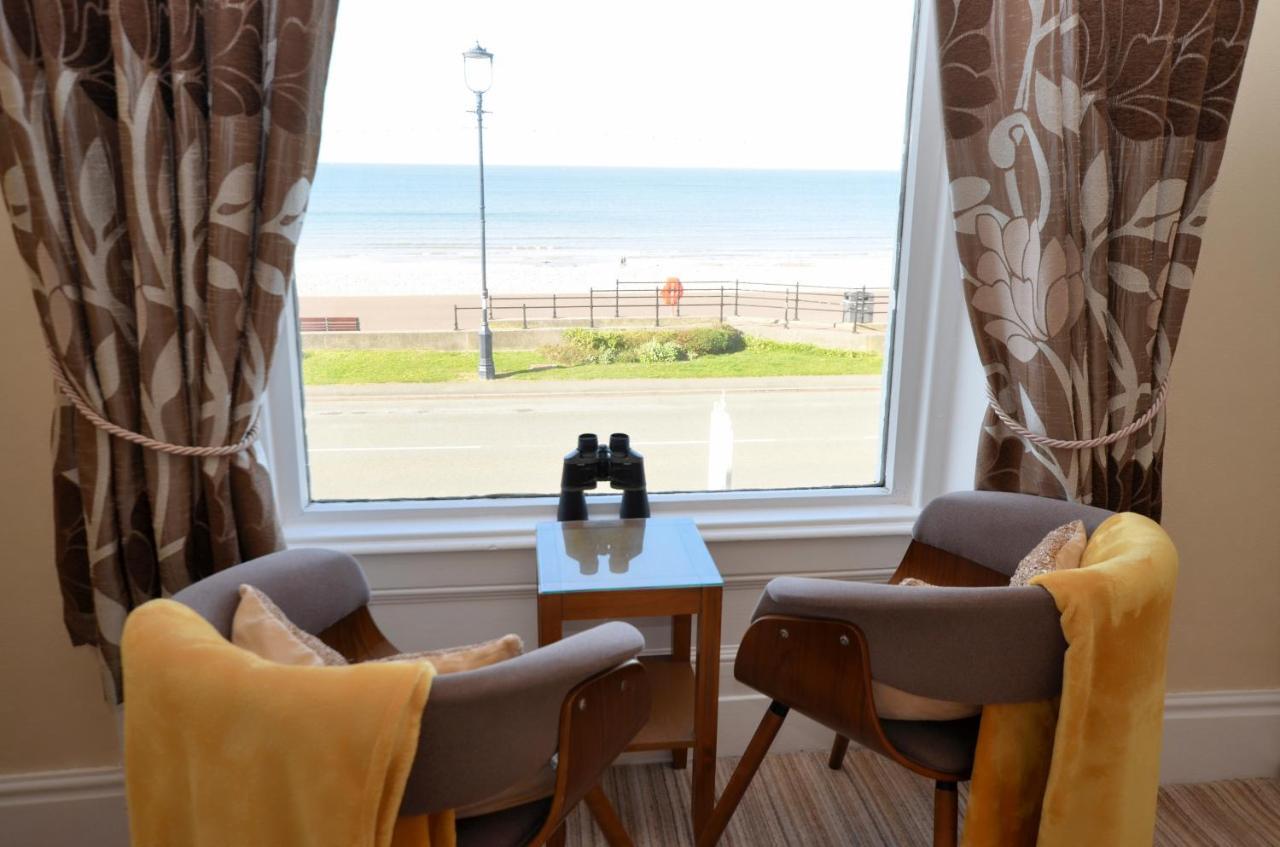 St. Hilary Guest House Llandudno Bagian luar foto